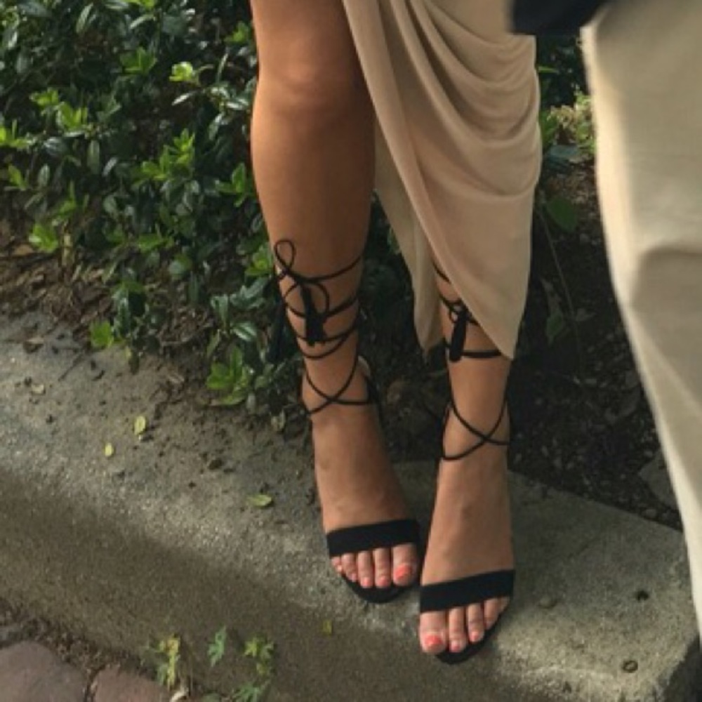 Tie up, strappy heels!